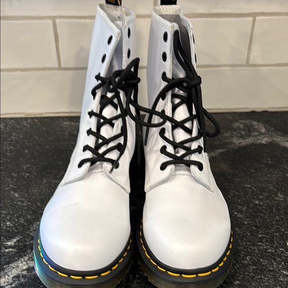 Dr. Martens White Leather 8-Eye Boots – Women’s 10 (EU 42) NEW - Picture 3 of 14